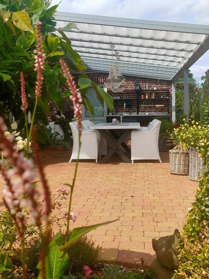 Luana'S White Cottage Surwold Экстерьер фото