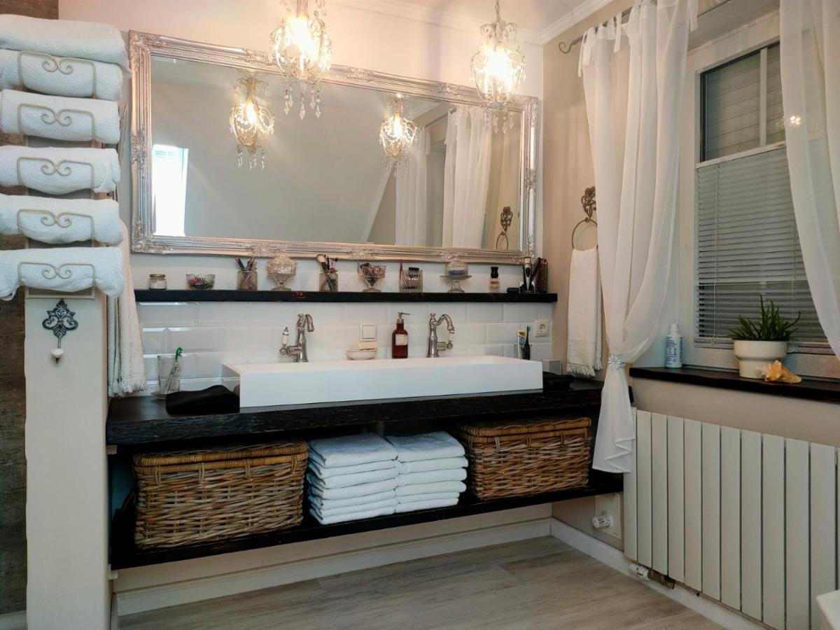 Luana'S White Cottage Surwold Экстерьер фото