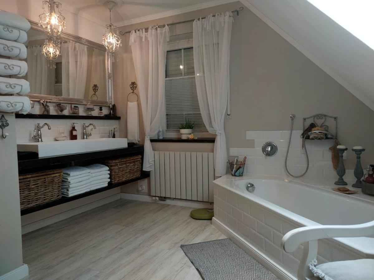 Luana'S White Cottage Surwold Экстерьер фото